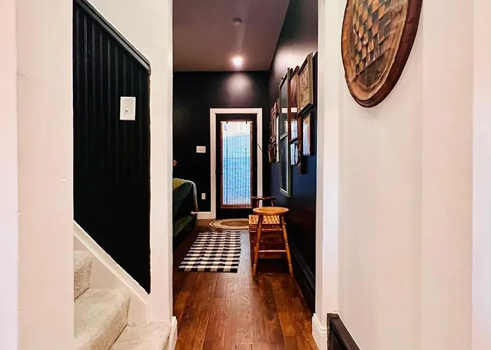 History In Lawrenceville Holiday home *