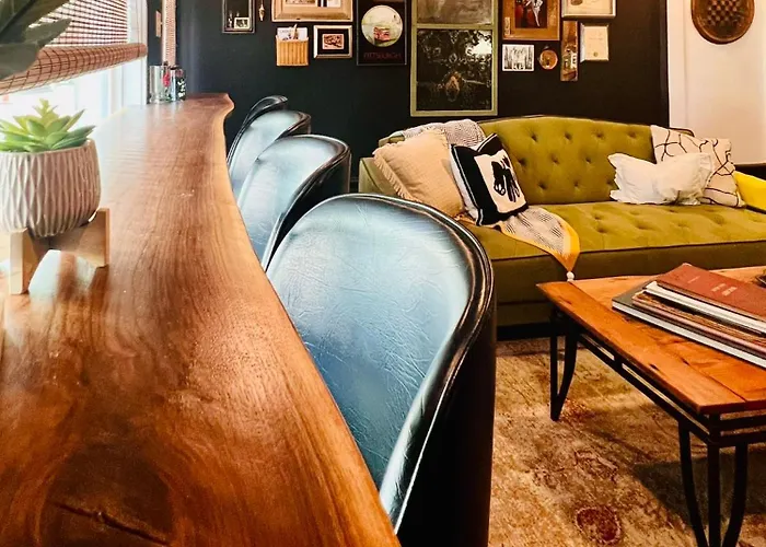 Holiday home History In Lawrenceville
